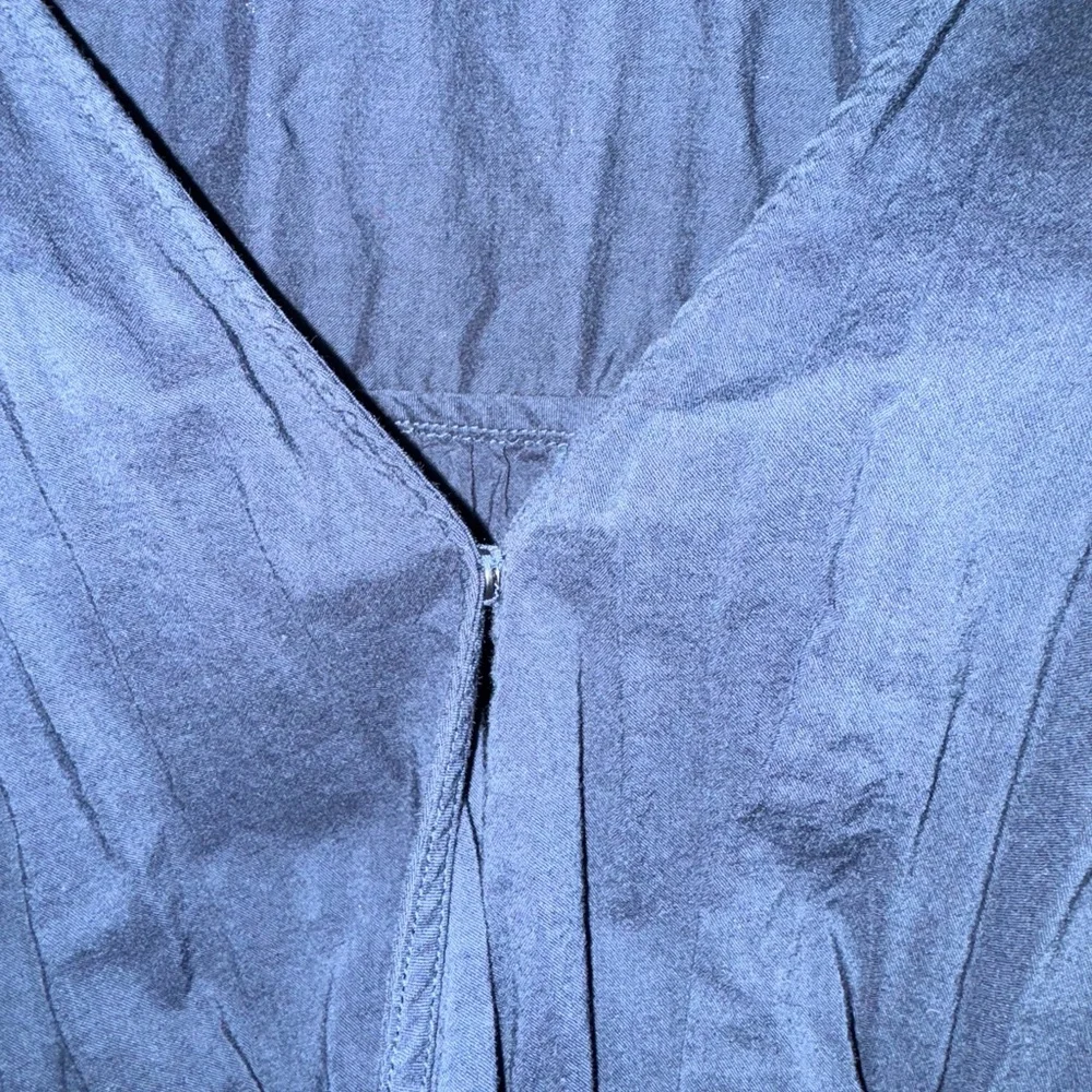 Splendid Deep Blue Twist Front Blouse - Picture 3 of 5